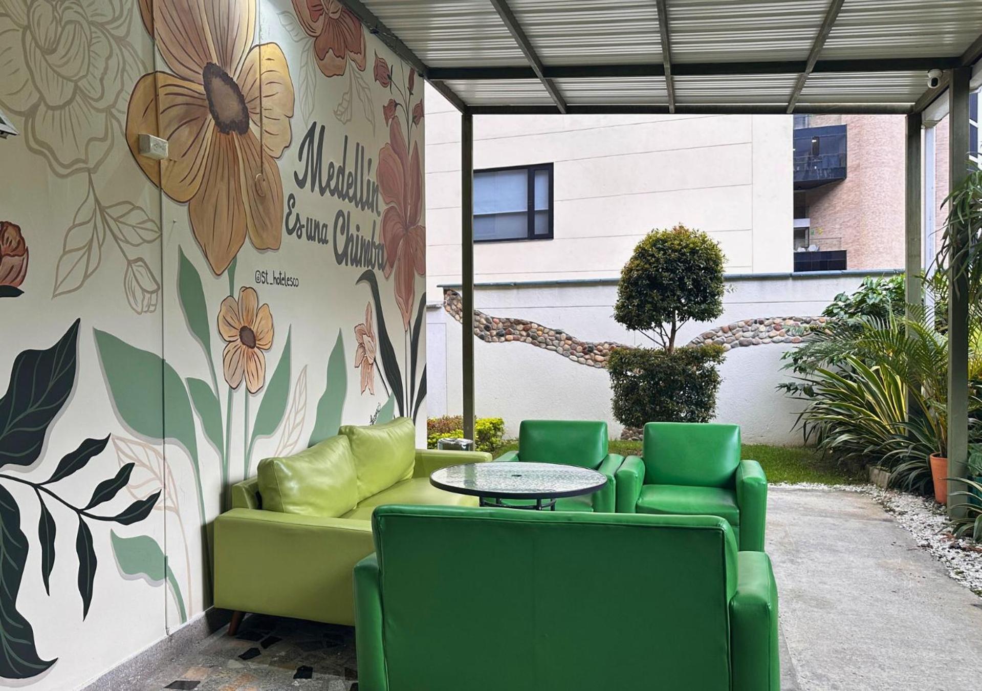 Hotel Greenview Medellín Esterno foto